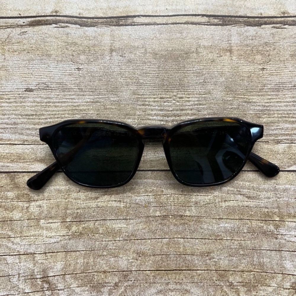 Jade black sunglasses